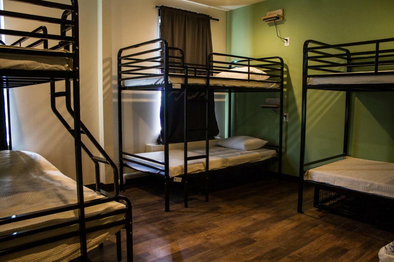 Cream City Hostel Мілвокі Екстер'єр фото
