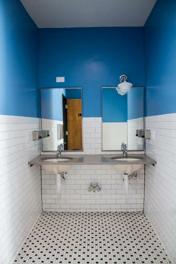 Cream City Hostel Мілвокі Екстер'єр фото